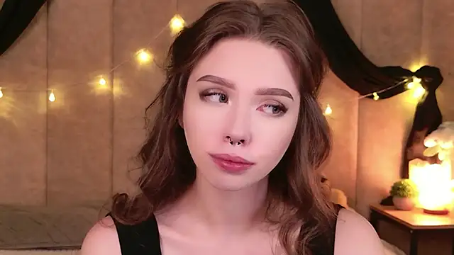 Sierra Fane online show from 11.08.25