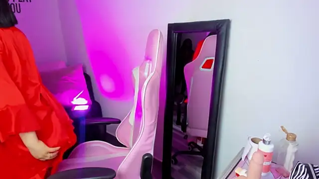 Zamira Taylor online show from 03.19.25