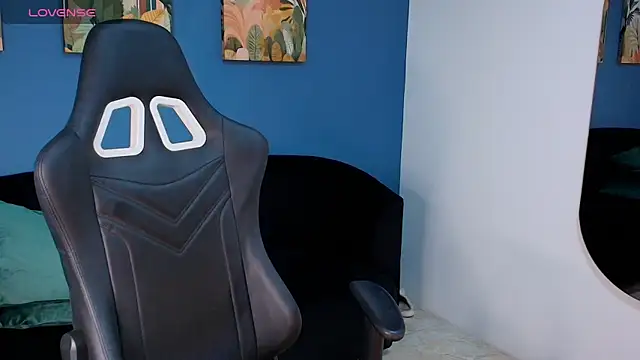 Zamira Taylor online show from 10.10.25