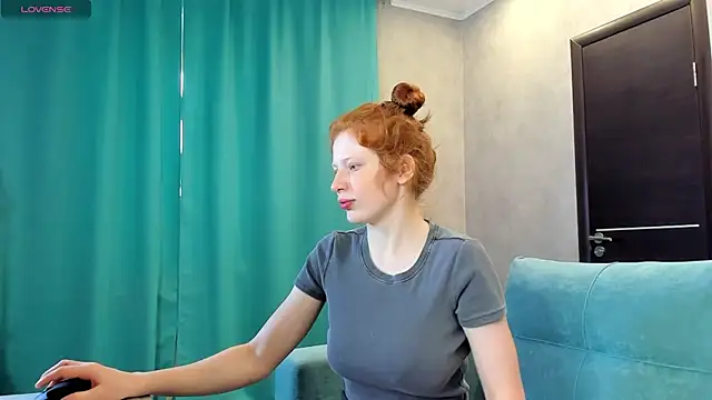 Sandra Wi1son online show from 02.28.25