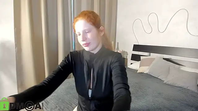 Sandra Wi1son online show from 10.06.25