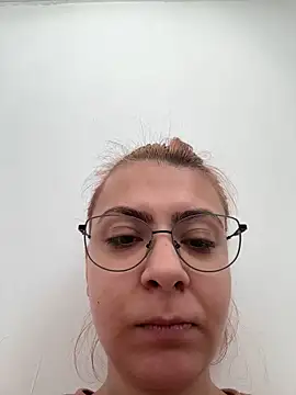 KittieHallo online show from 02.23.25