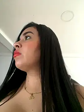 Snapshot of _SARA_69 chatting on 10.18.25 SARA 69 online show from 10.18.25