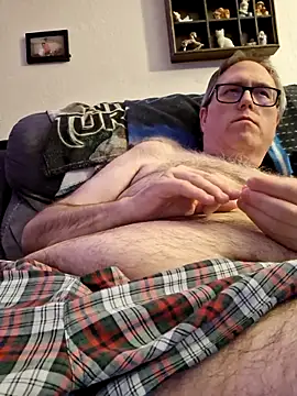 Snapshot of Smallone327 chatting on 02.22.25 Smallone327 online show from 02.22.25