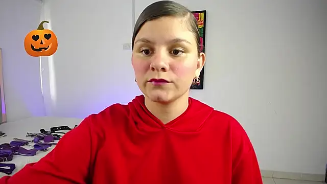 Snapshot of ValeAmayaa chatting on 10.12.25 ValeAmayaa online show from 10.12.25