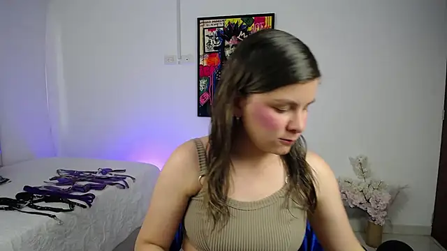 Snapshot of ValeAmayaa chatting on 10.18.25 ValeAmayaa online show from 10.18.25