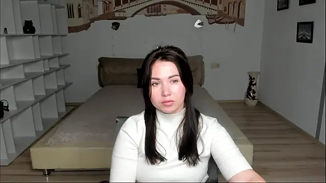 Snapshot of LizaTomson chatting on 11.12.25 LizaTomson online show from 11.12.25