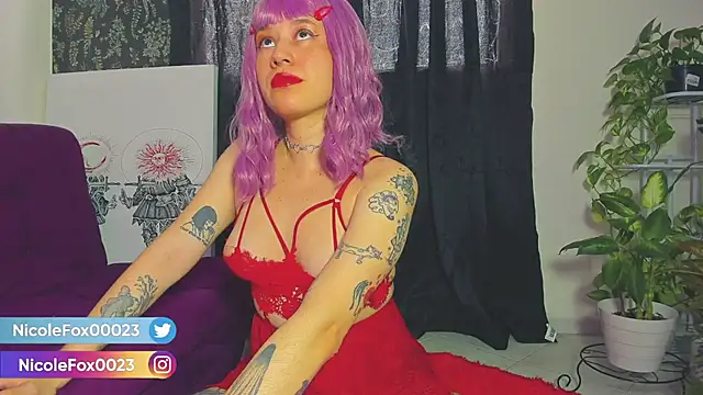 Snapshot of NicoleFox23_ chatting on 03.11.25 NicoleFox23 online show from 03.11.25