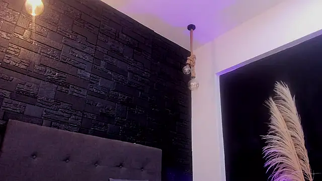 Maite Smith  online show from 11.30.25