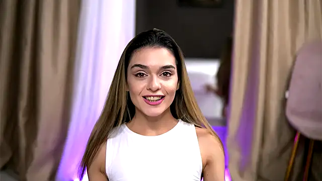 RobertaRosetti online show from 11.18.25