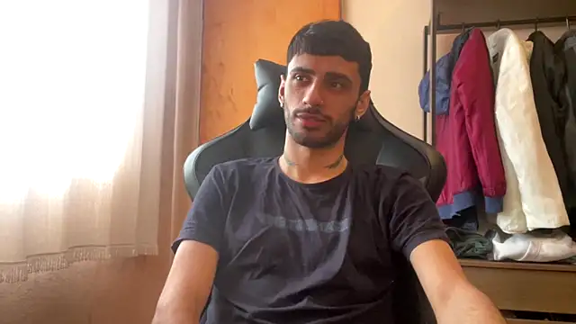 Snapshot of iendriw chatting on 10.02.25 iendriw online show from 10.02.25