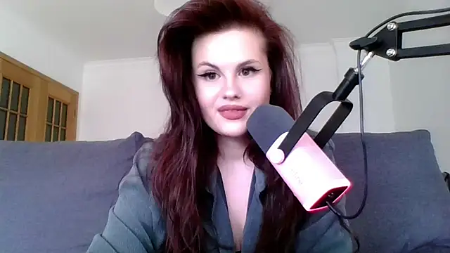 Della Ideal online show from 03.09.25