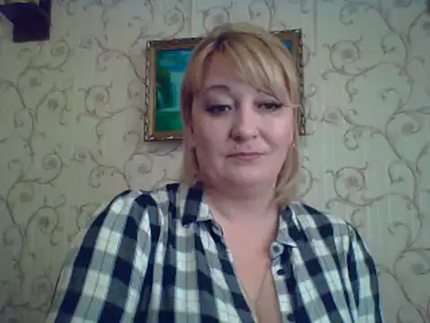 Snapshot of ArielXLoveresss chatting on 03.06.25 ArielXLoveresss online show from 03.06.25