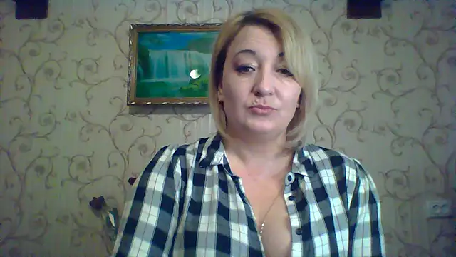 Snapshot of ArielXLoveresss chatting on 03.12.25 ArielXLoveresss online show from 03.12.25