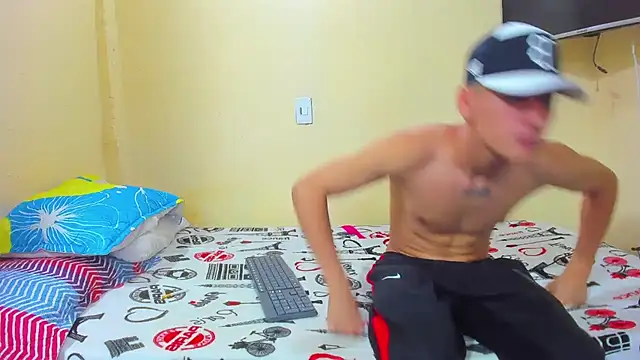 Snapshot of Ixchell_dewei chatting on 09.18.25 Ixchell dewei online show from 09.18.25