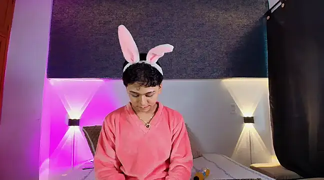 Snapshot of Dante_bre chatting on 03.20.25 Dante bre online show from 03.20.25