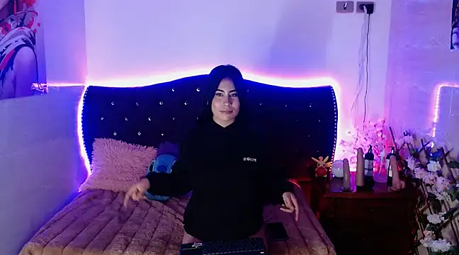 Snapshot of Minami_Nakamura chatting on 03.21.25 Minami Nakamura online show from 03.21.25