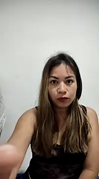 Snapshot of BellaMex89 chatting on 02.25.25 BellaMex89 online show from 02.25.25