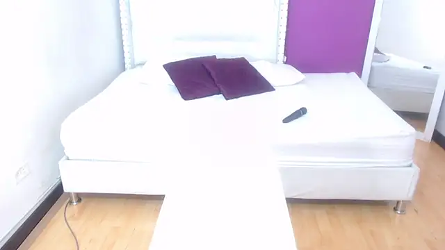 Snapshot of naughty_teen18 chatting on 03.03.25 naughty teen18 online show from 03.03.25