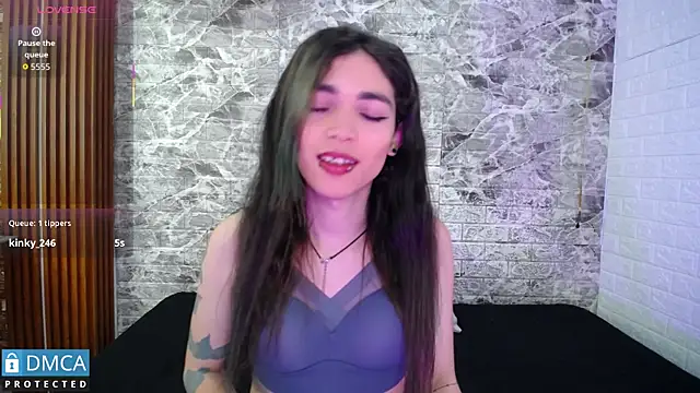 MaeveKuro online show from 09.17.25