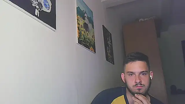 Snapshot of Lumut24 chatting on 10.01.25 Lumut24 online show from 10.01.25