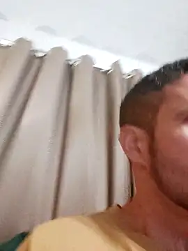 Snapshot of juniortche1313 chatting on 09.28.25 juniortche1313 online show from 09.28.25