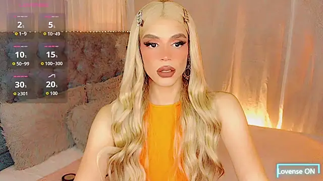 Snapshot of Dalila_moan chatting on 10.06.25 Dalila moan online show from 10.06.25