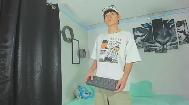 Snapshot of Maxxi_hot23 chatting on 03.01.25 Maxxi hot23 online show from 03.01.25