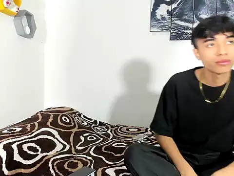 Snapshot of Maxxi_hot23 chatting on 03.10.25 Maxxi hot23 online show from 03.10.25