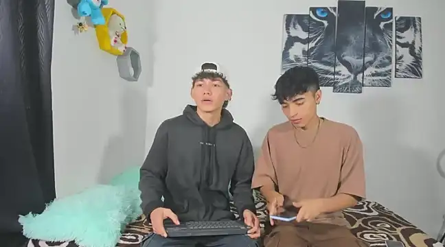 Snapshot of Maxxi_hot23 chatting on 03.11.25 Maxxi hot23 online show from 03.11.25