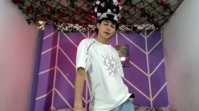 Snapshot of Maxxi_hot23 chatting on 09.14.25 Maxxi hot23 online show from 09.14.25