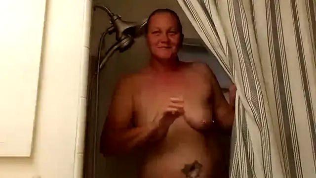 wetnwildforyou online show from 09.12.25