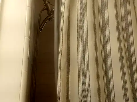 wetnwildforyou online show from 10.04.25