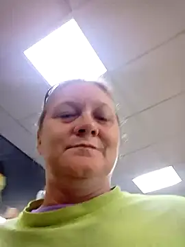 wetnwildforyou online show from 11.04.25