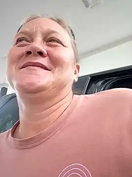 wetnwildforyou online show from 11.06.25