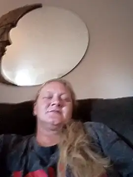 wetnwildforyou online show from 11.08.25