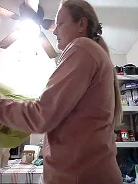 wetnwildforyou online show from 11.14.25