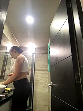 Mila LS online show from 10.31.25