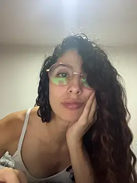 Snapshot of Angell-Bell- chatting on 10.21.25 Angell-Bell- online show from 10.21.25