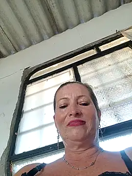 Snapshot of Sexy-Woman-Mature chatting on 09.21.25 Sexy-Woman-Mature online show from 09.21.25