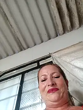 Snapshot of Sexy-Woman-Mature chatting on 09.25.25 Sexy-Woman-Mature online show from 09.25.25