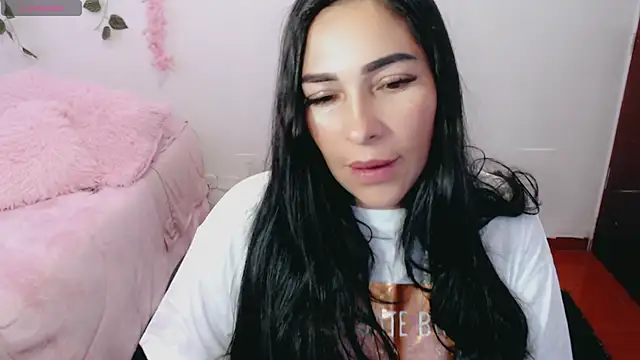 luna lgomez  online show from 03.06.25