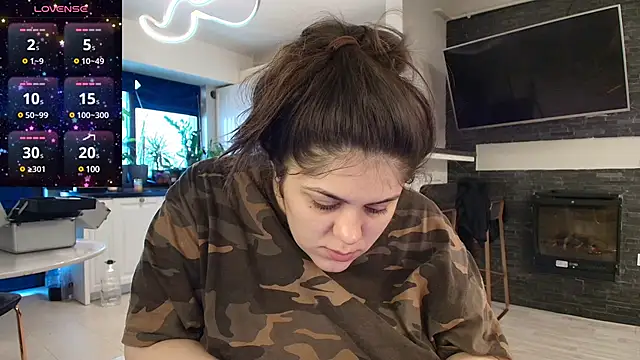 Layla- online show from 02.25.25