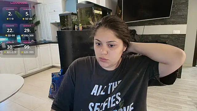 Layla- online show from 09.18.25