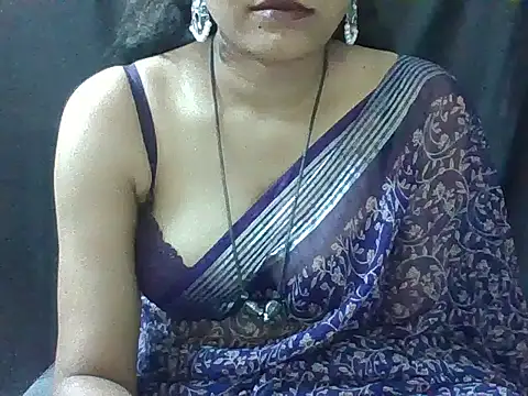 Snapshot of sugandha_bhabhi chatting on 09.09.25 sugandha bhabhi online show from 09.09.25
