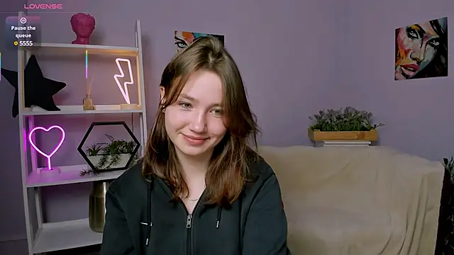 Snapshot of helli_belli chatting on 03.22.25 helli belli online show from 03.22.25