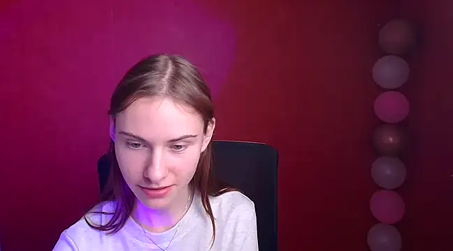 Snapshot of Fiona_Night chatting on 03.05.25 Fiona Night online show from 03.05.25