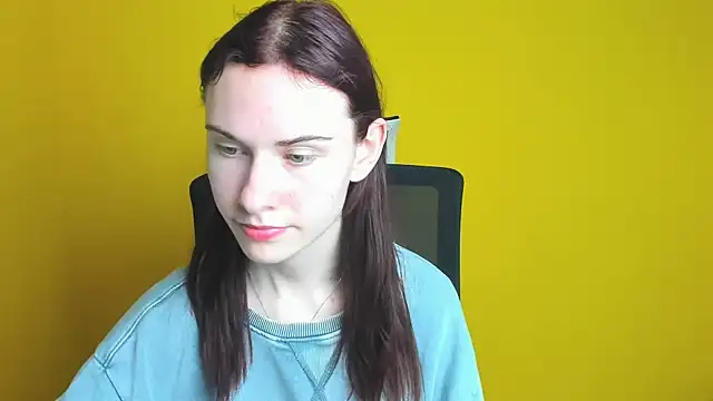 Snapshot of Fiona_Night chatting on 03.15.25 Fiona Night online show from 03.15.25