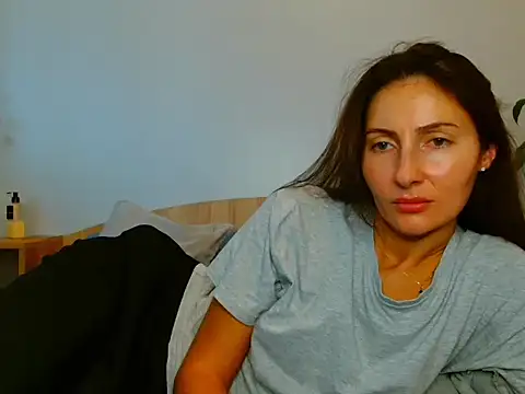 Snapshot of Irina9793 chatting on 10.08.25 Irina9793 online show from 10.08.25