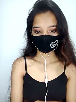Snapshot of Orna-1 chatting on 03.11.25 Orna-1 online show from 03.11.25